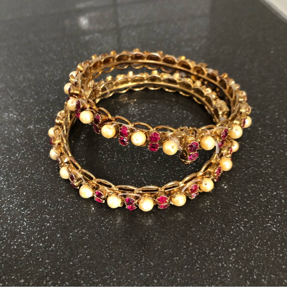 Women’s 2 jewelled bracelets